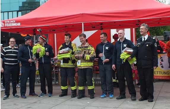 Firefighter Stairrun Siegerehrung 6. Mai 201711